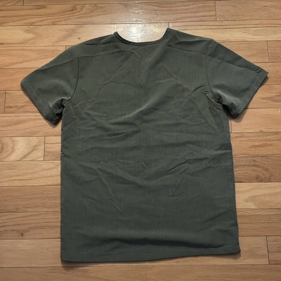 Figs | Technical Collection | scrub top | in moss green | size S - Picture 5 of 5